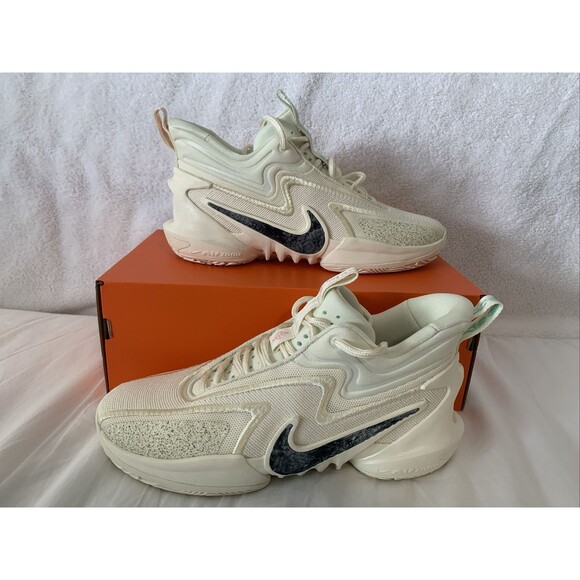 Nike Men\'s Cosmic Unity 2 Basketball Shoes Cocoanut Milk DH1537-100 Lot Size 9.5 main image 5